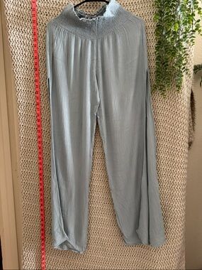 Olivacious light blue flowy pants size large